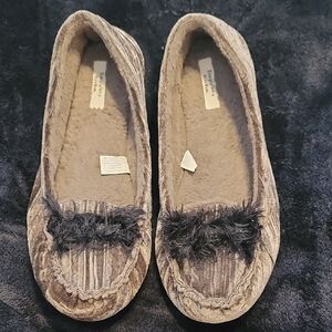 Simply Vera Vera Wang Women's Slippers in Taupe with Black Trim